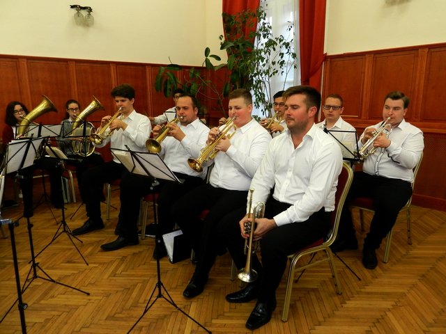 56-ra emlékeztünk 22